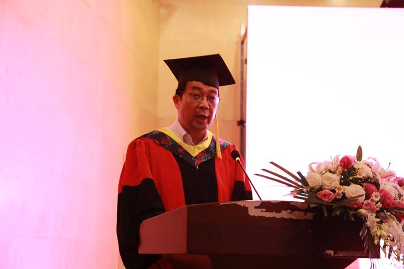 yl23411永利(集团)有限公司官网党委书记邰明松同志宣读《yl23411永利(集团)有限公司官网2019届四川省优秀毕业生、四川大学优秀毕业研究生名单》。